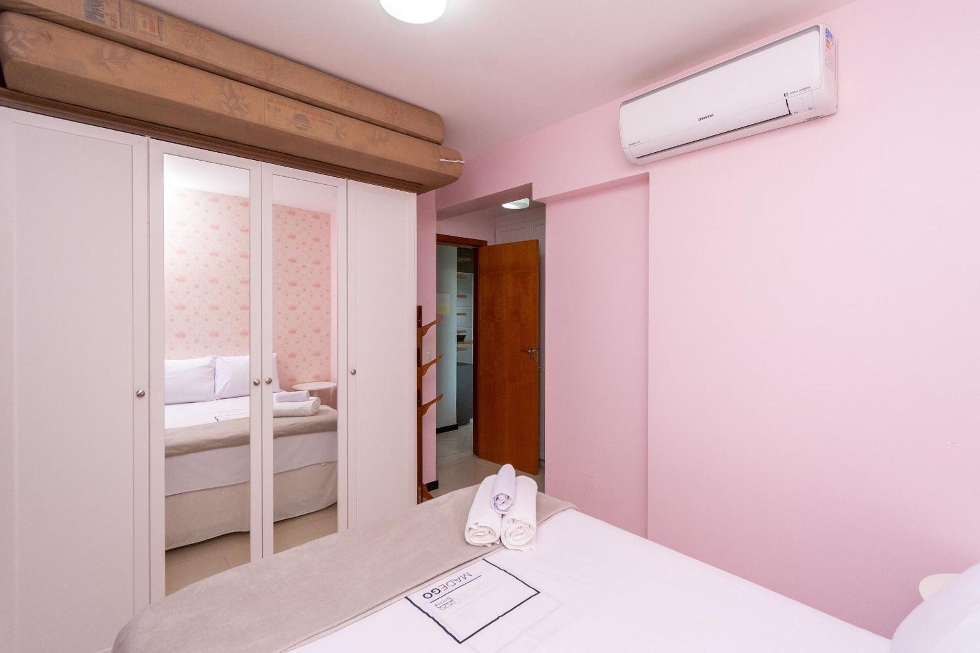 Pde - Apartamentos Proximos Do Centro กัวยาเนีย ภายนอก รูปภาพ